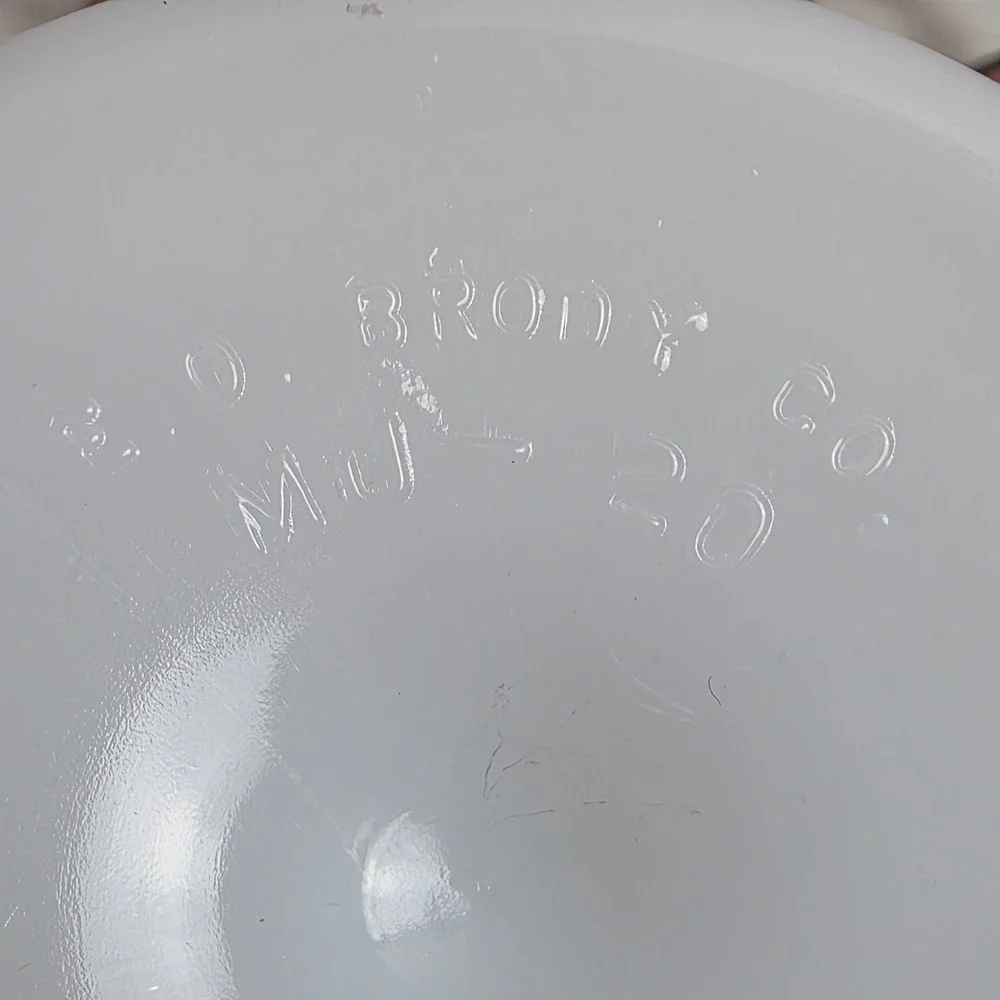Vintage E.O. Brody Co White Milk Glass Foot Planter Grape‎ & Leaf Scalloped Rim